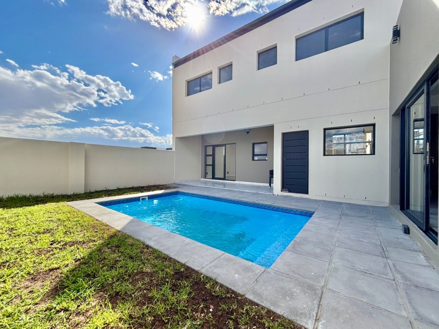 4 Bedroom Property for Sale in Sandown Western Cape